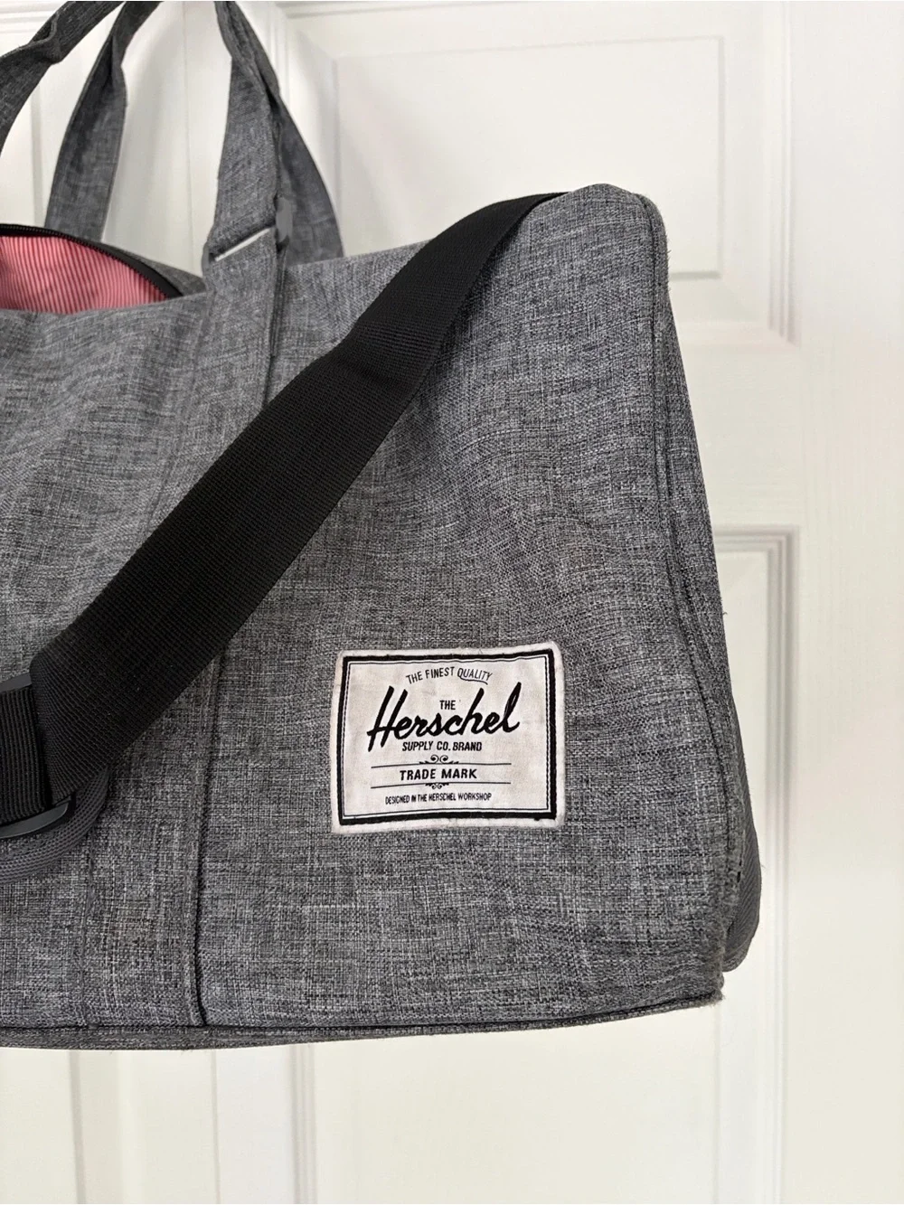 Herschel Supply Company Novel 20” Duffle Bag Travel Bag Gray